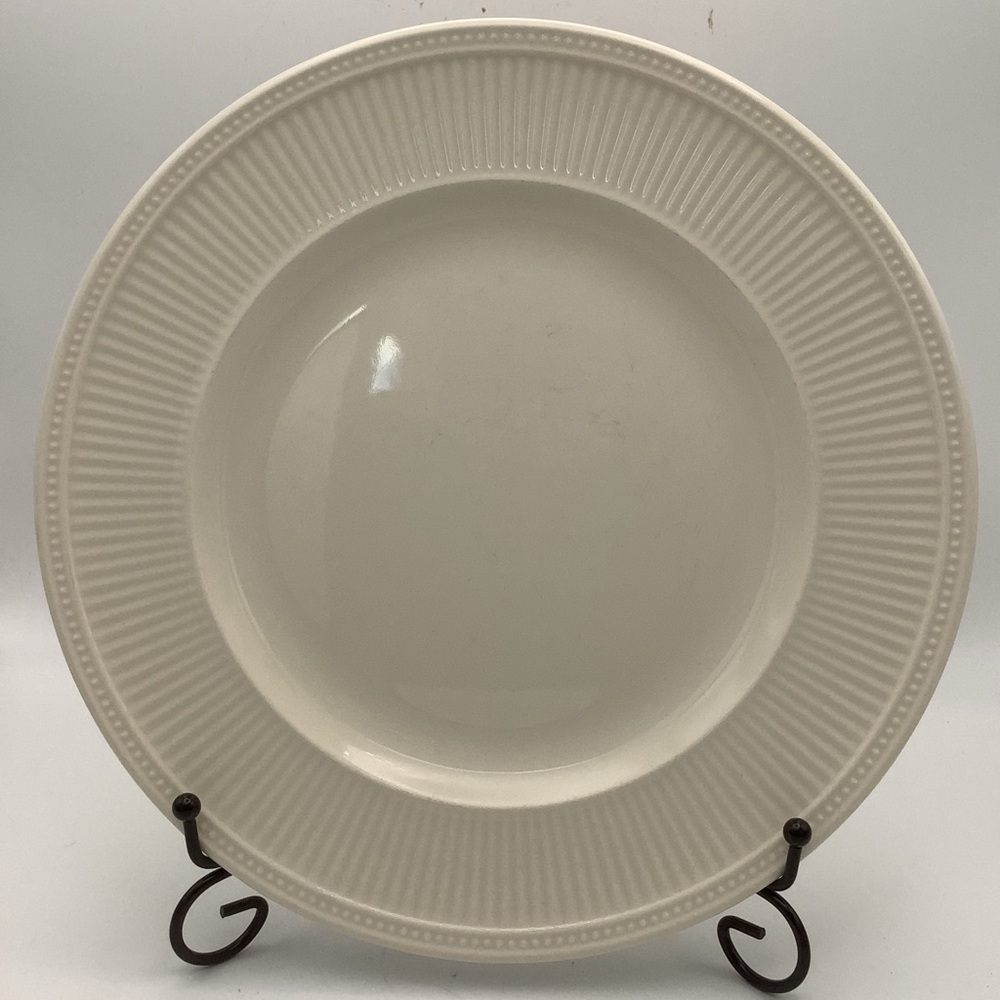 Wedgwood England Windsor Bone China Dinner Plate